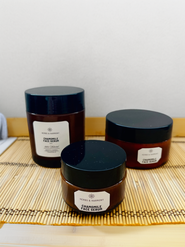 Facial cream with aloe vera, camomile and jojoba